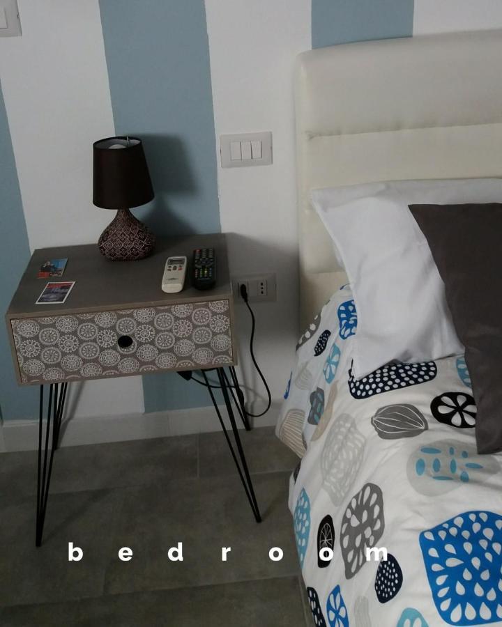 B&B A Casa Dell'Artista カステルダッチャ エクステリア 写真
