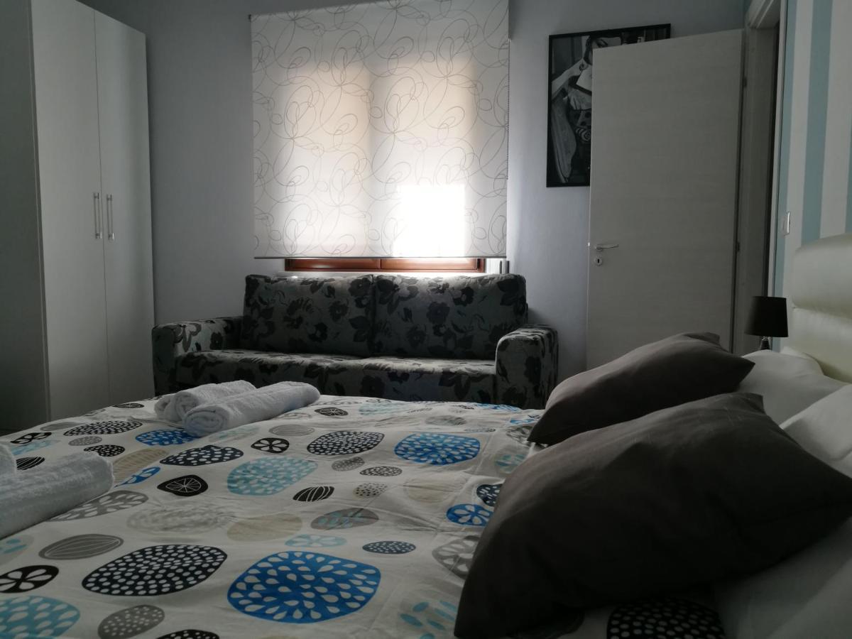 B&B A Casa Dell'Artista カステルダッチャ エクステリア 写真