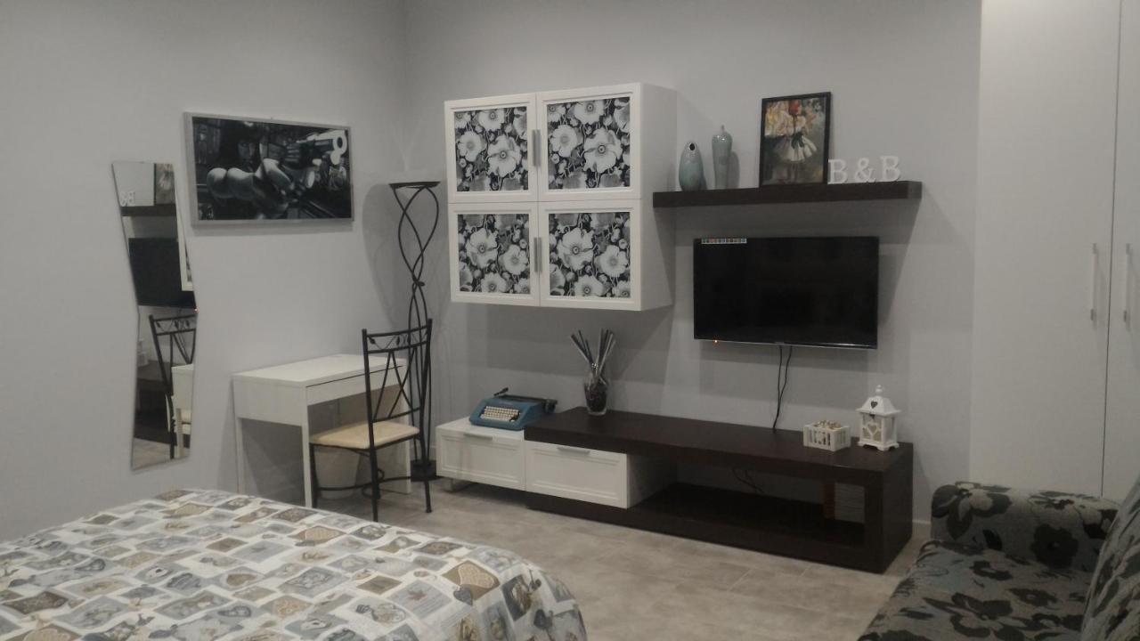 B&B A Casa Dell'Artista カステルダッチャ エクステリア 写真
