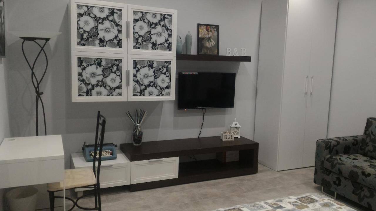 B&B A Casa Dell'Artista カステルダッチャ エクステリア 写真