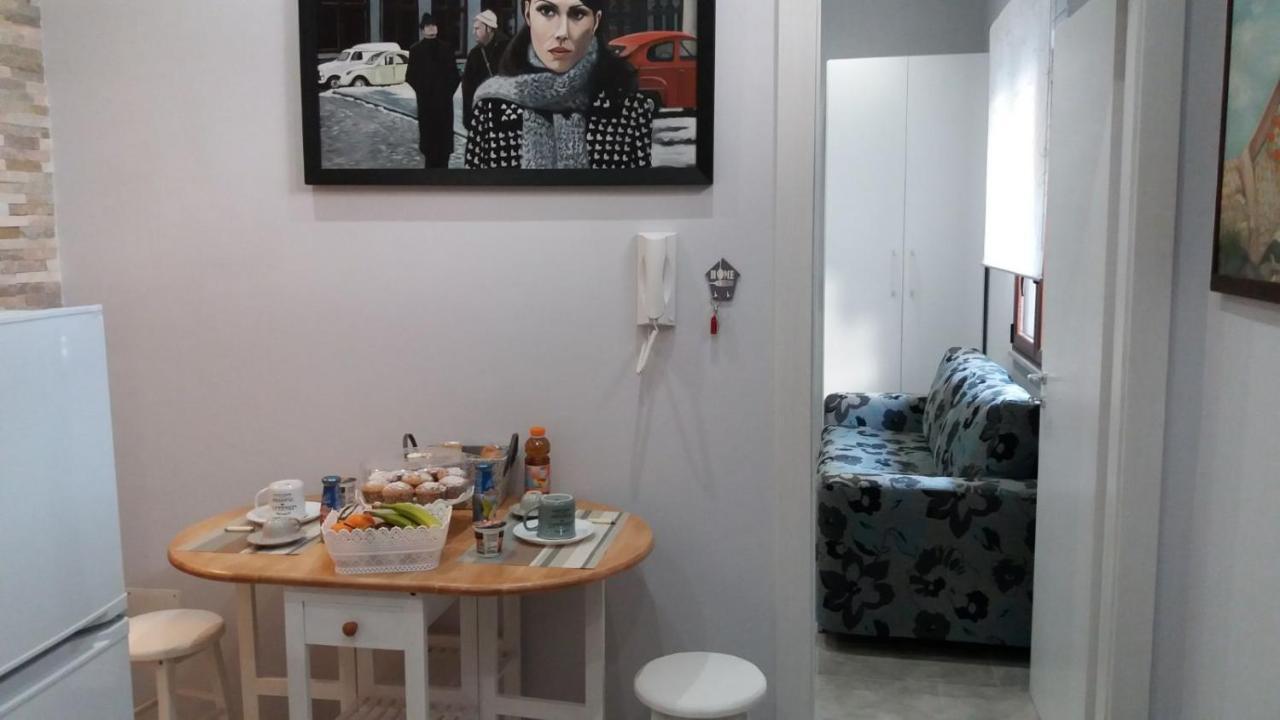 B&B A Casa Dell'Artista カステルダッチャ エクステリア 写真